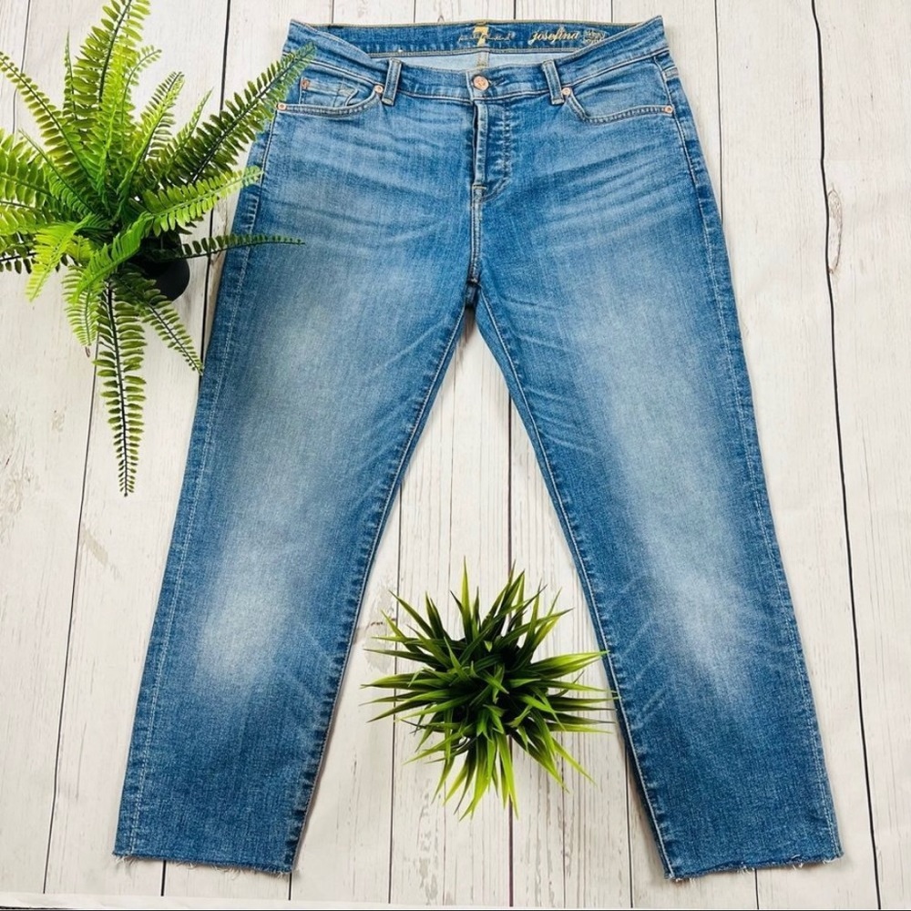 57 FAM Josefina Skinny Boyfriend Jeans
Size 27